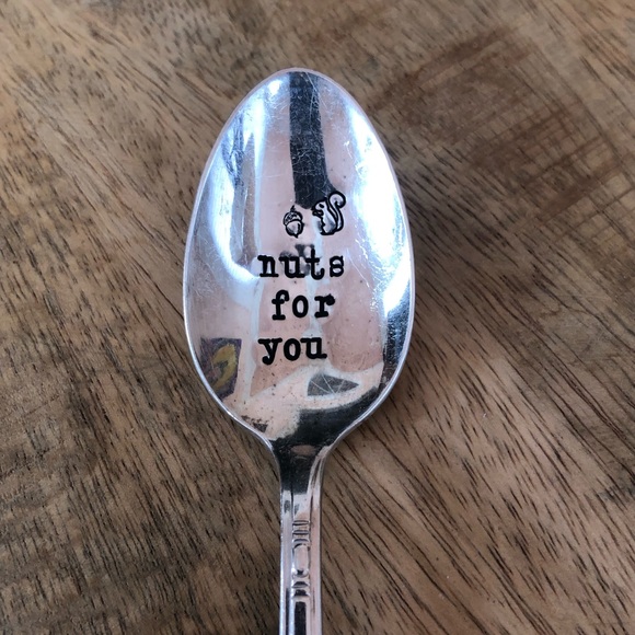 Hand-stamped silver plated vintage spoon saying “nuts for you” with 🐿️ & acorn - Picture 6 of 14